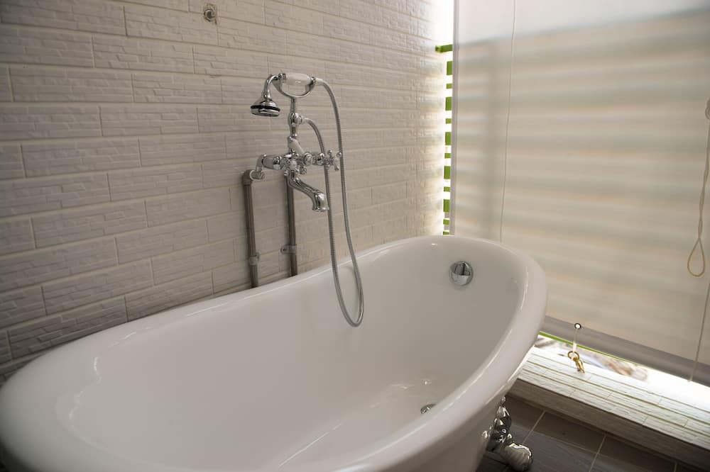 Photo of Bathroom in North District