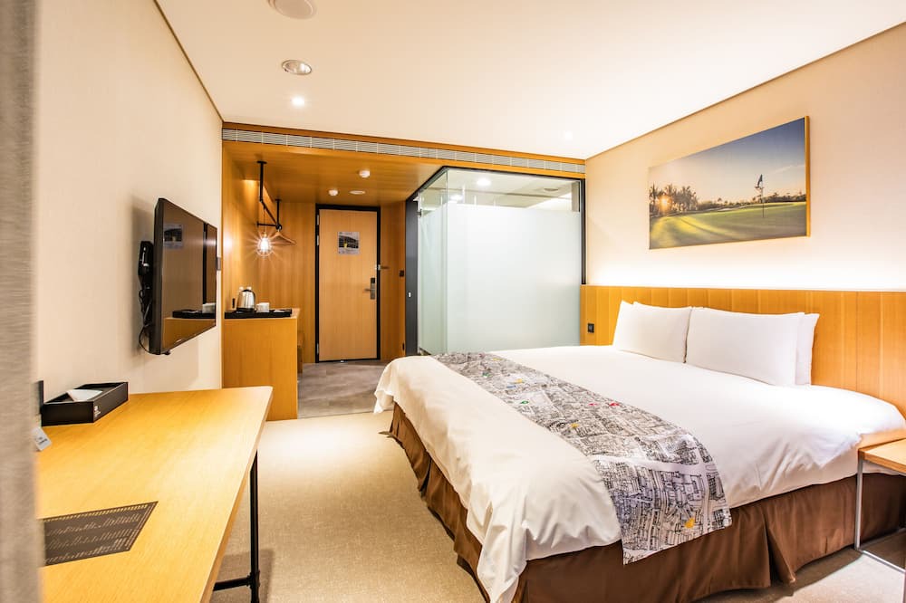 Photo of Bedroom in West District