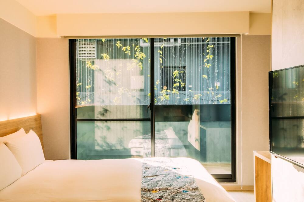 Photo of Bedroom in West District