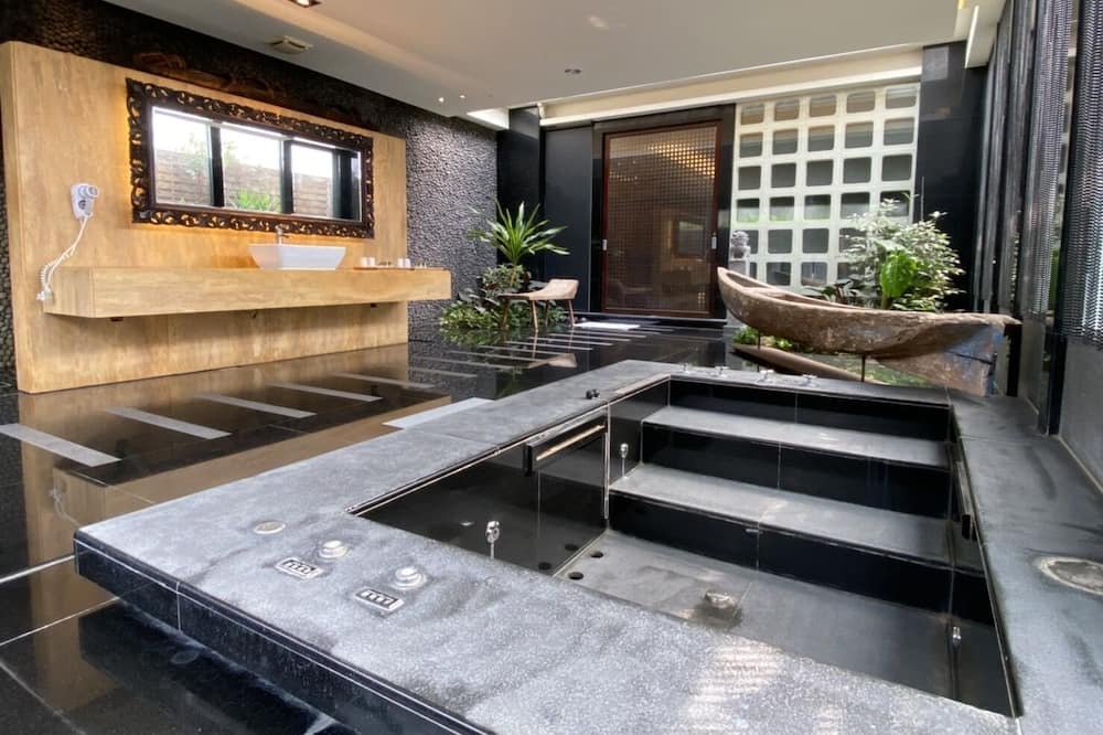 Photo of Bathroom in Yunlin
