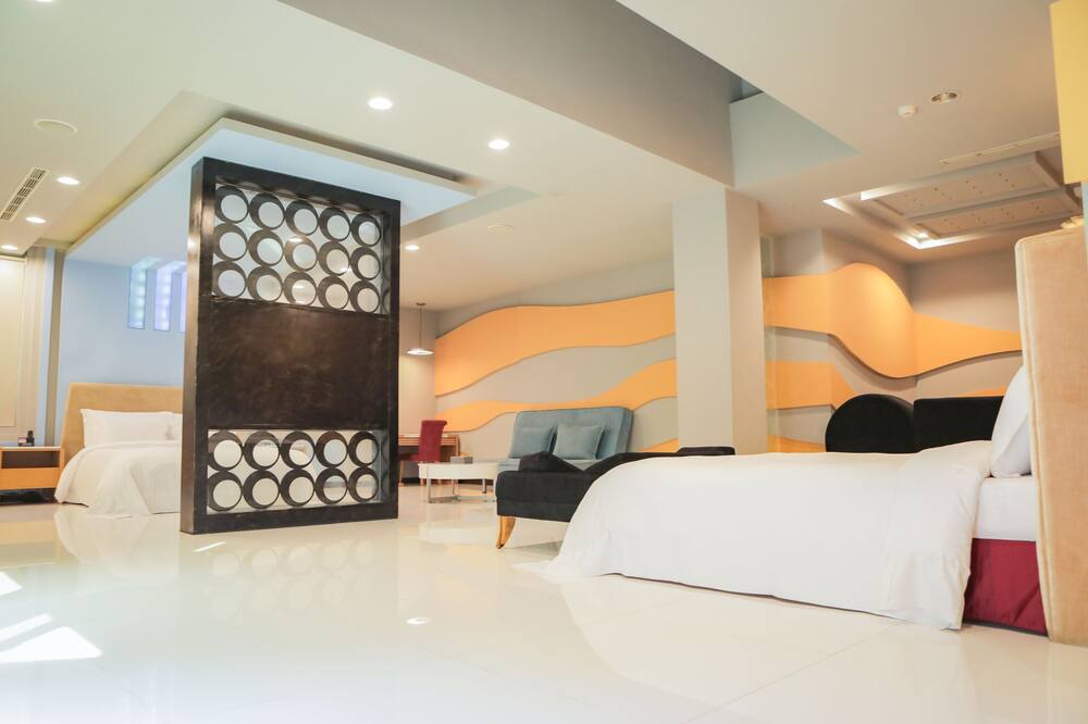 Photo of Bathroom in Xinying