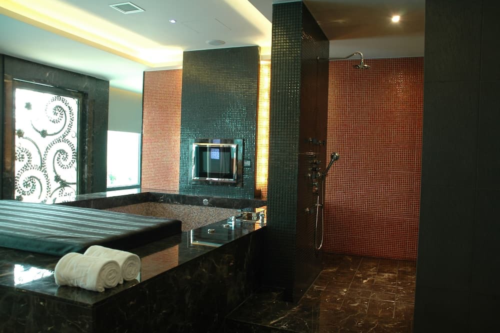 Photo of Bathroom in Pingzhen District