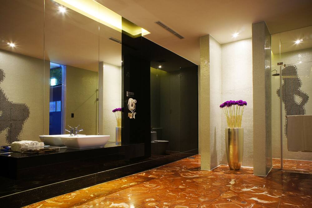 Photo of Bathroom in Pingzhen District