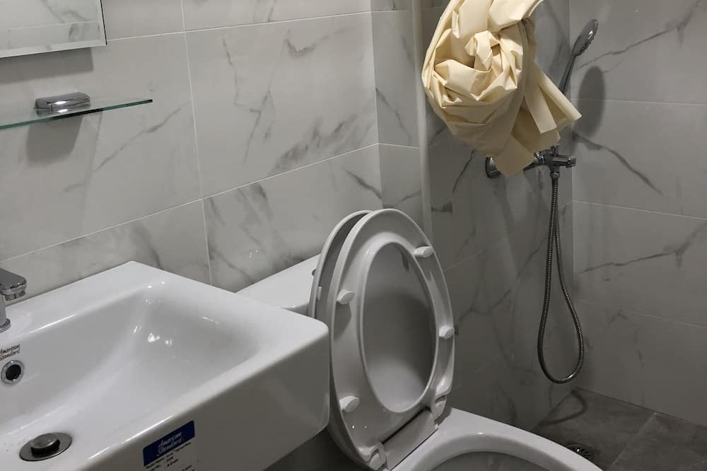 Photo of Bathroom in Ruifang