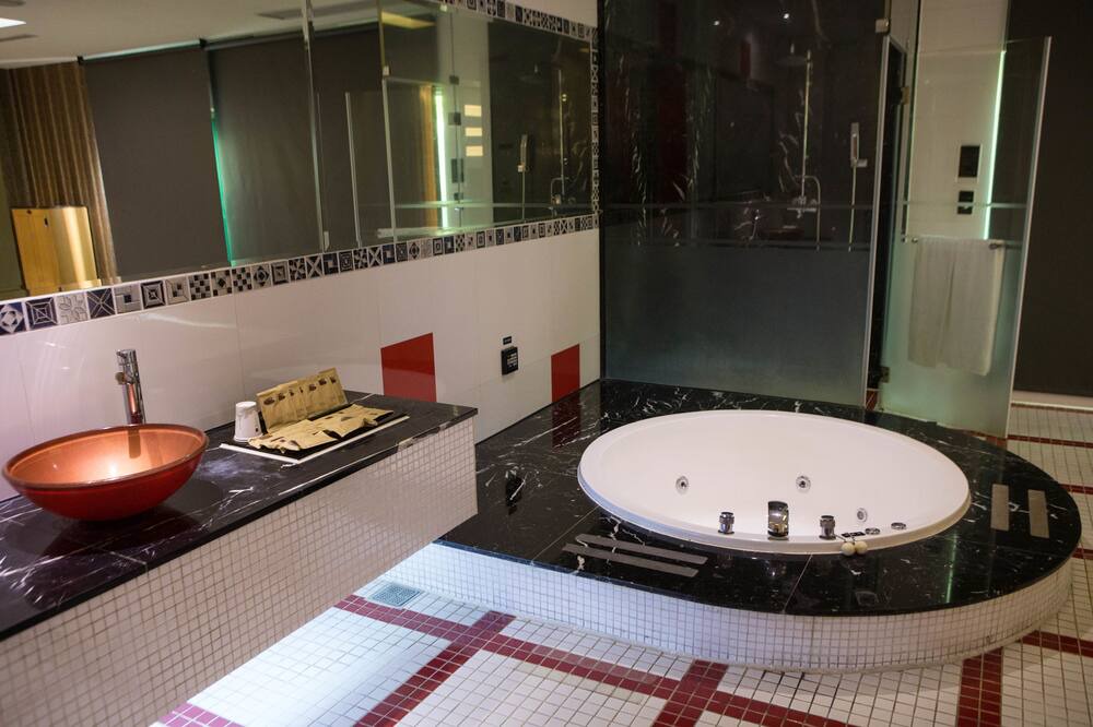 Photo of Bathroom in Changhua City Centre