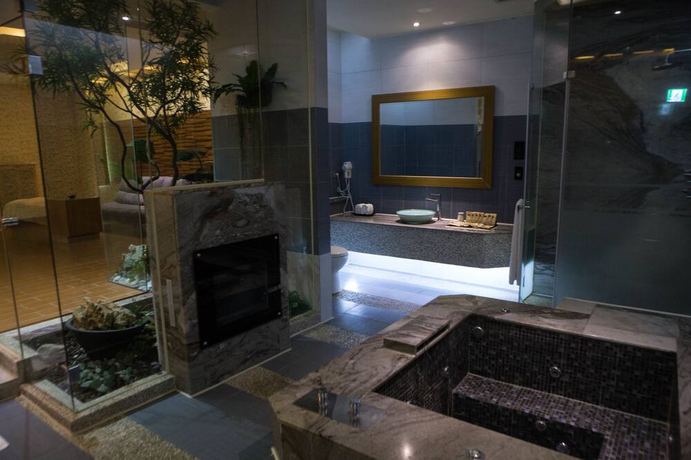 Photo of Bathroom in Changhua City Centre