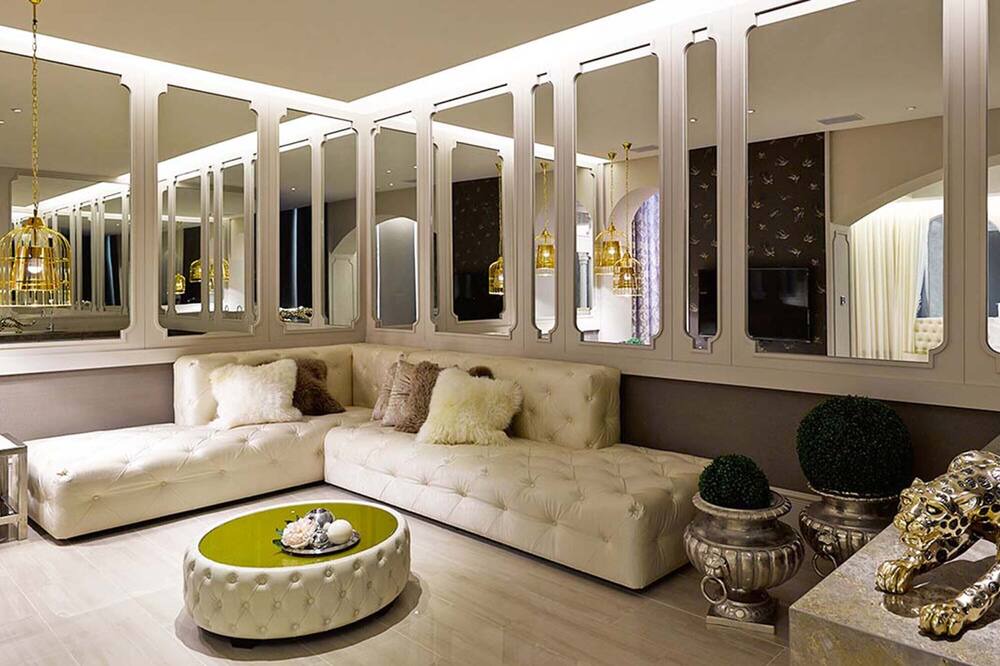 Photo of Livingroom in East District