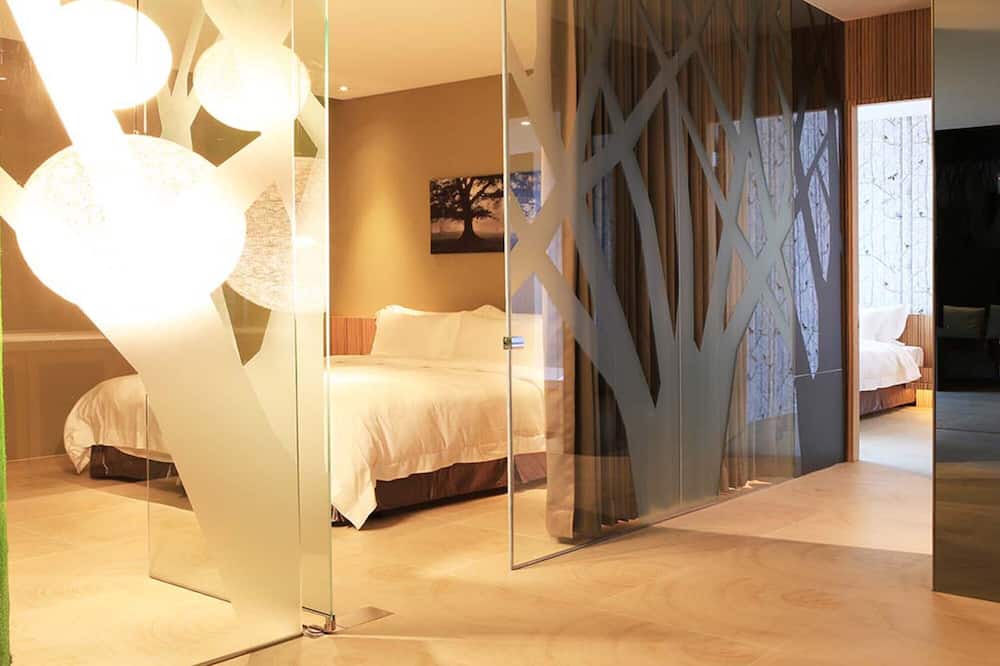 Photo of Bedroom in East District