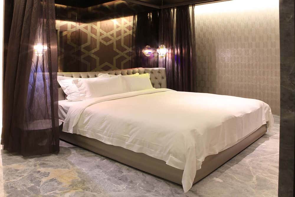 Photo of Bedroom in East District