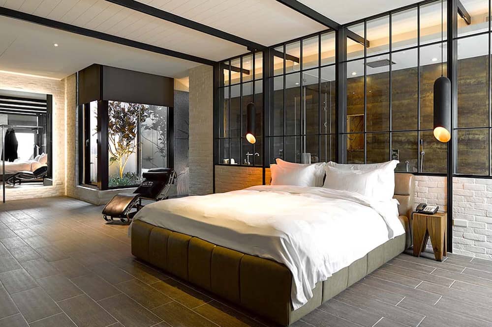 Photo of Bedroom in East District