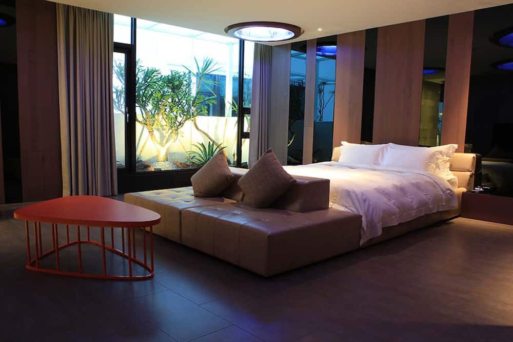 Photo of Bedroom in East District