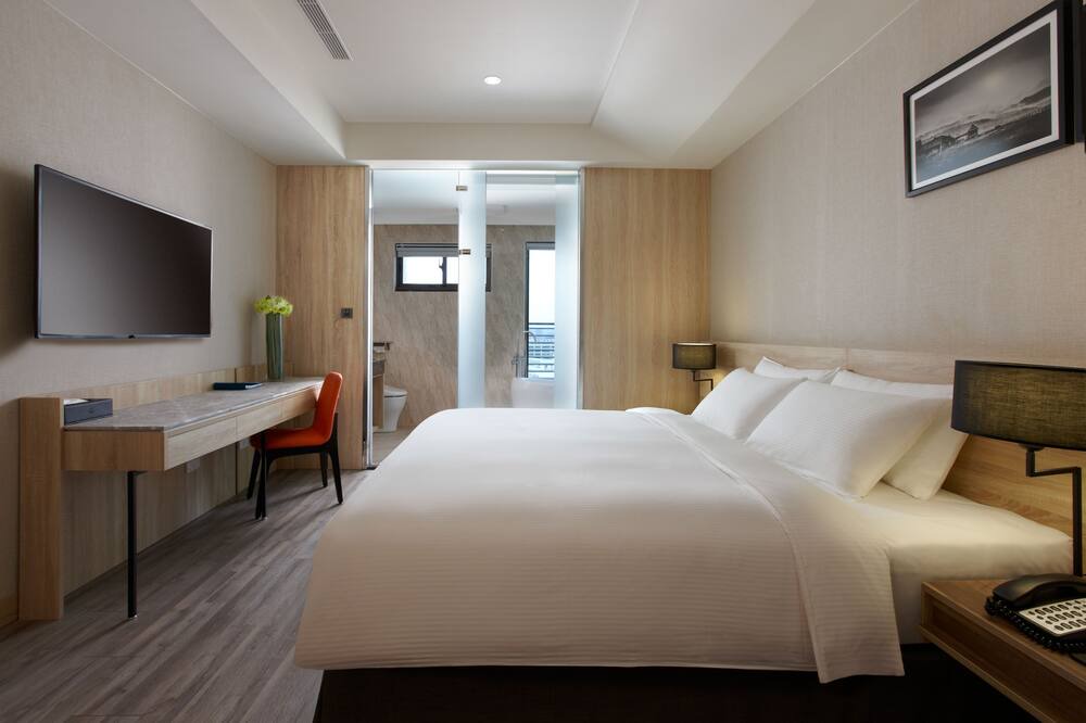 Photo of Bedroom in East District