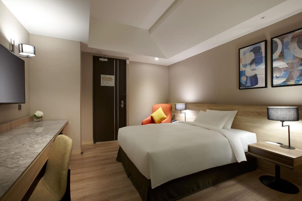 Photo of Bedroom in East District
