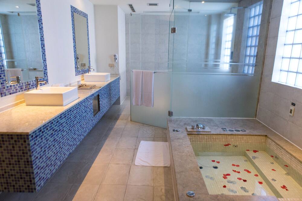 Photo of Bathroom in Zhushan