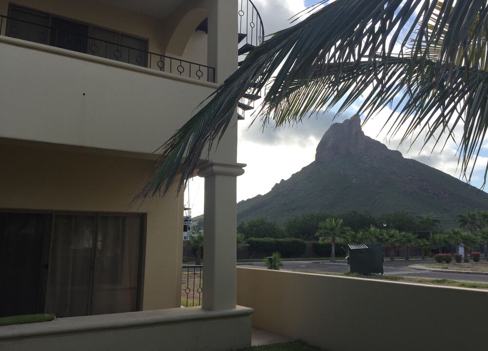 Photo of Patio Balcony in Marina Real