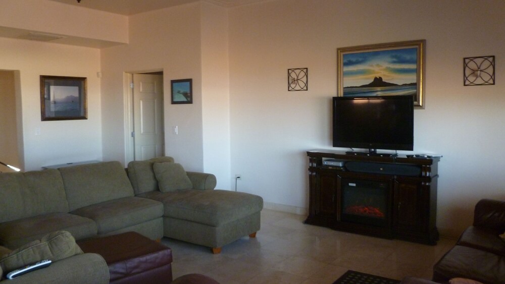 Photo of Livingroom in Marina Real