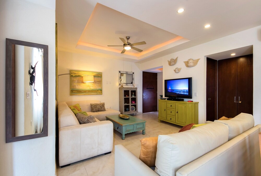 Photo of Livingroom in Romantic Zone