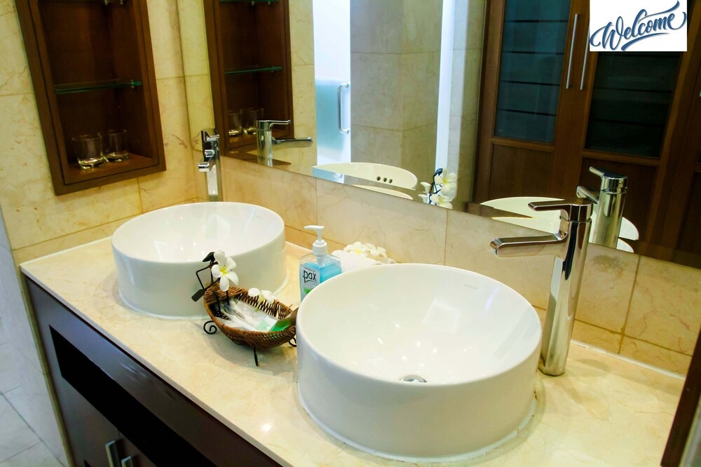 Photo of Bathroom in Ngu Hanh Son