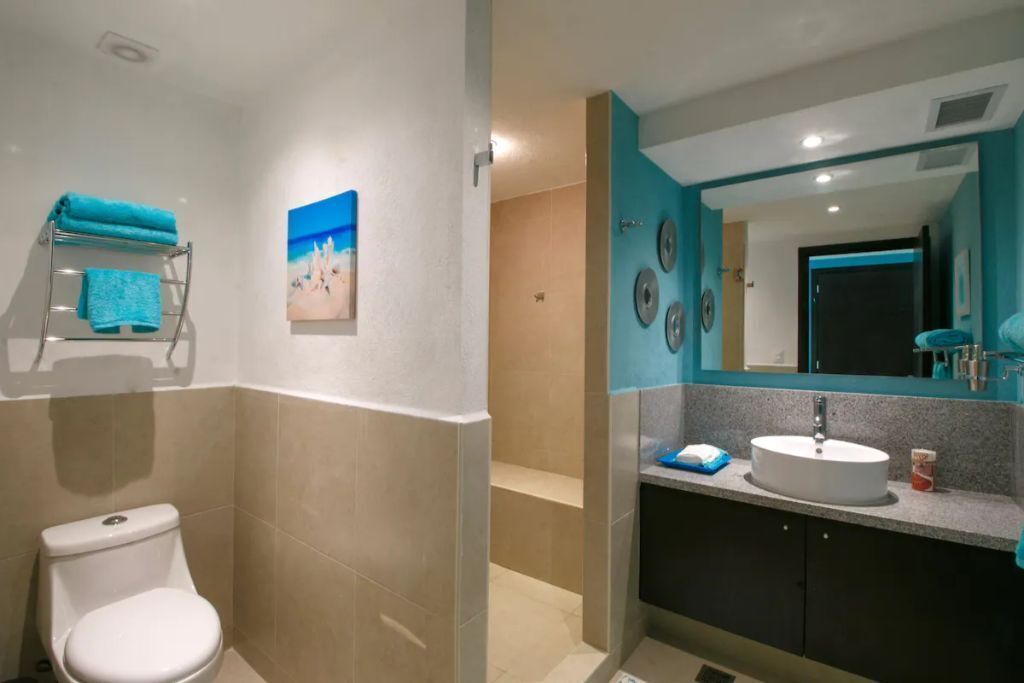 Photo of Bathroom in South Hotel Zone