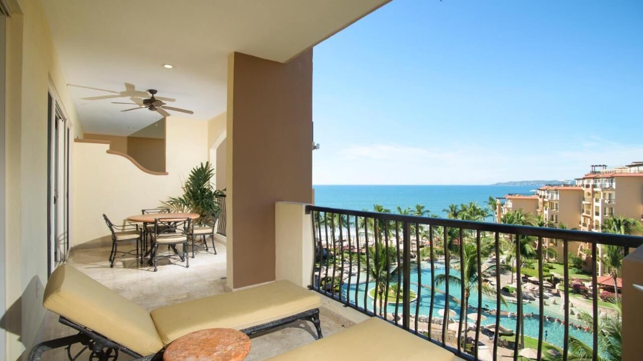 Photo of Patio Balcony in Flamingos