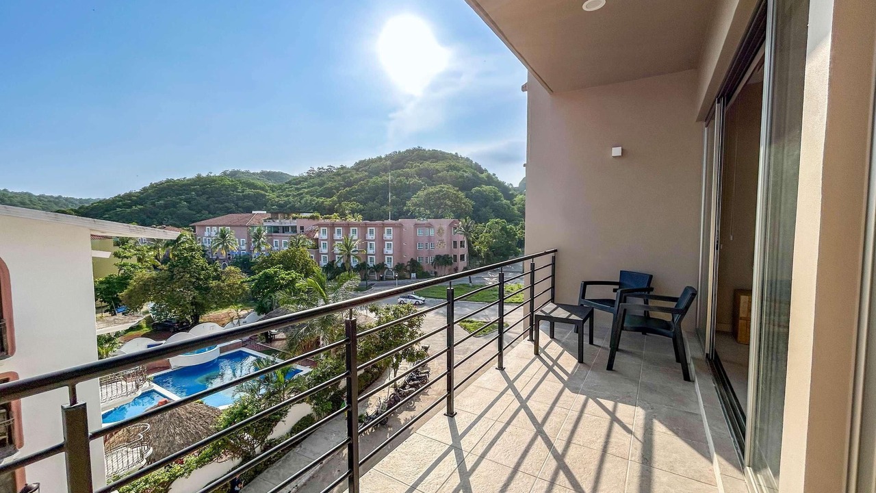 Photo of Patio Balcony in P Chahue