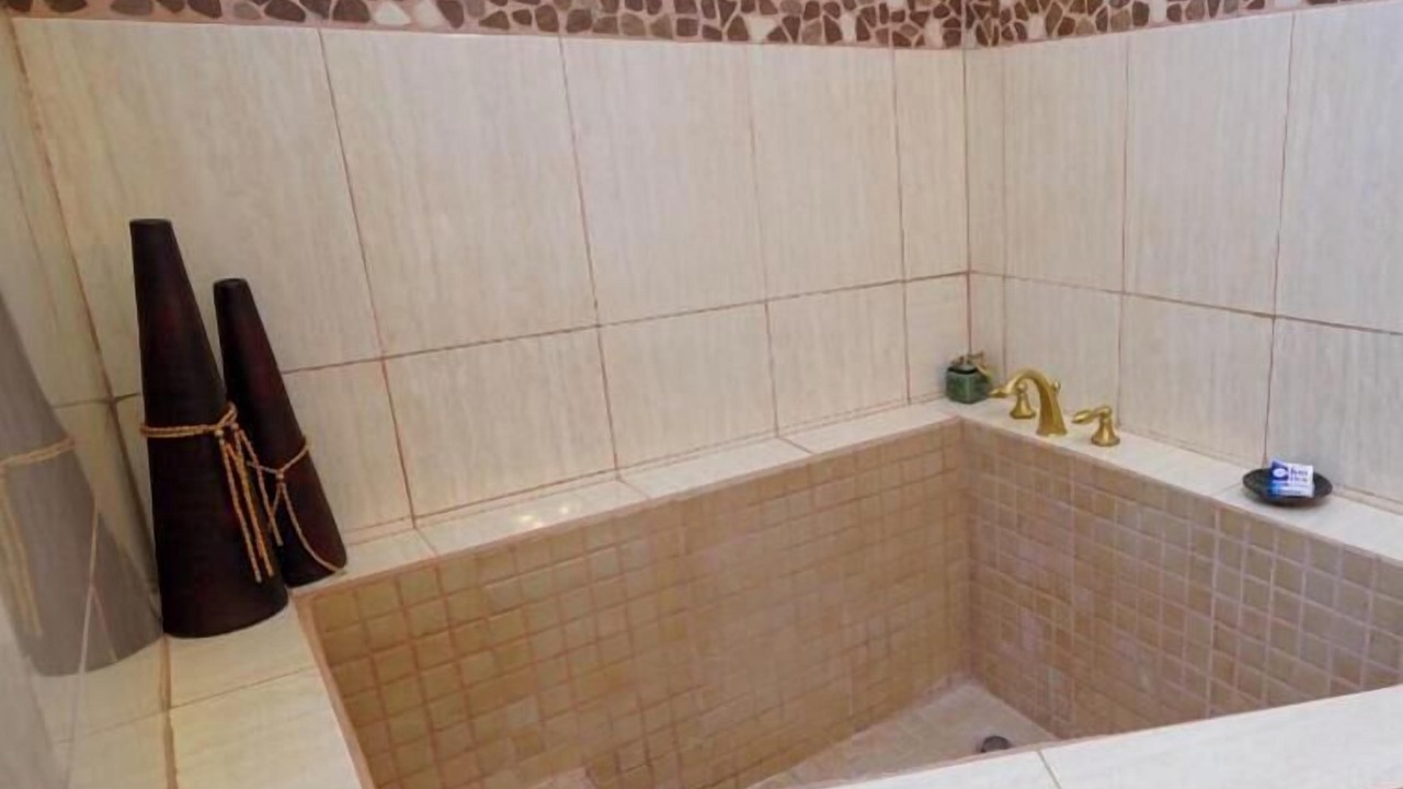 Photo of Bathroom in El Dorado Ranch