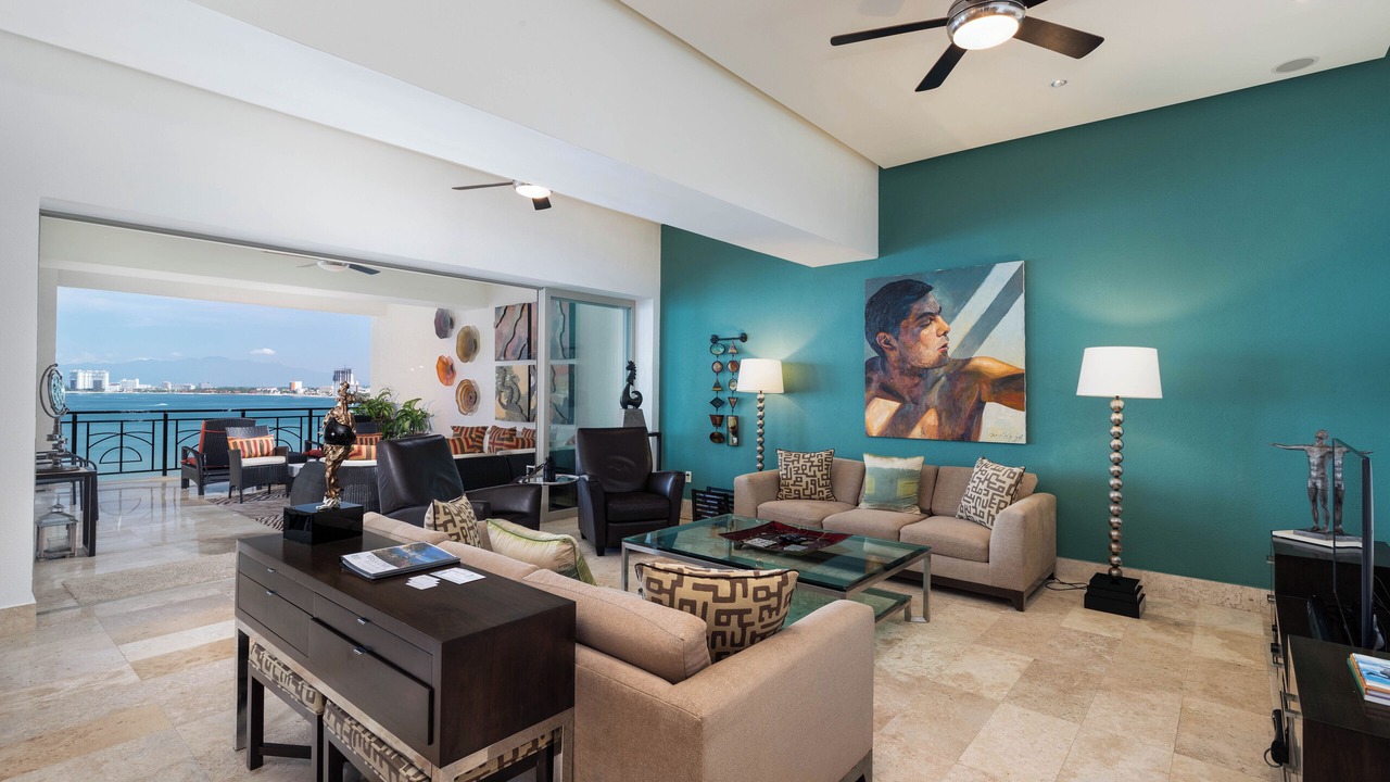 Photo of Livingroom in Romantic Zone