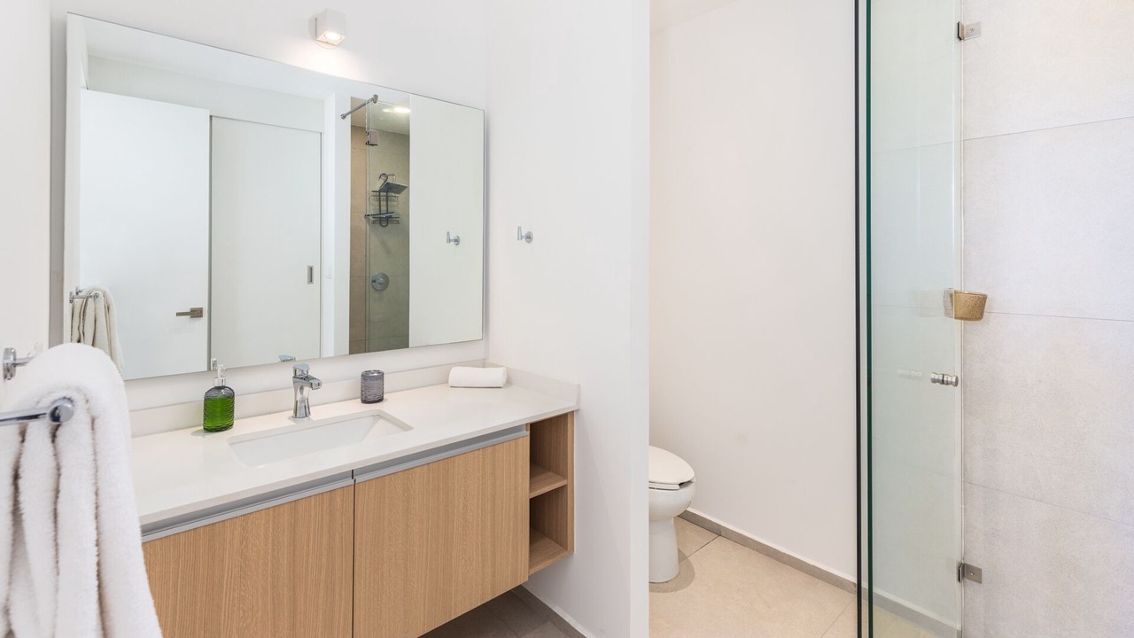 Photo of Bathroom in Flamingos