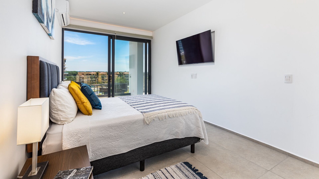 Photo of Bedroom in Flamingos