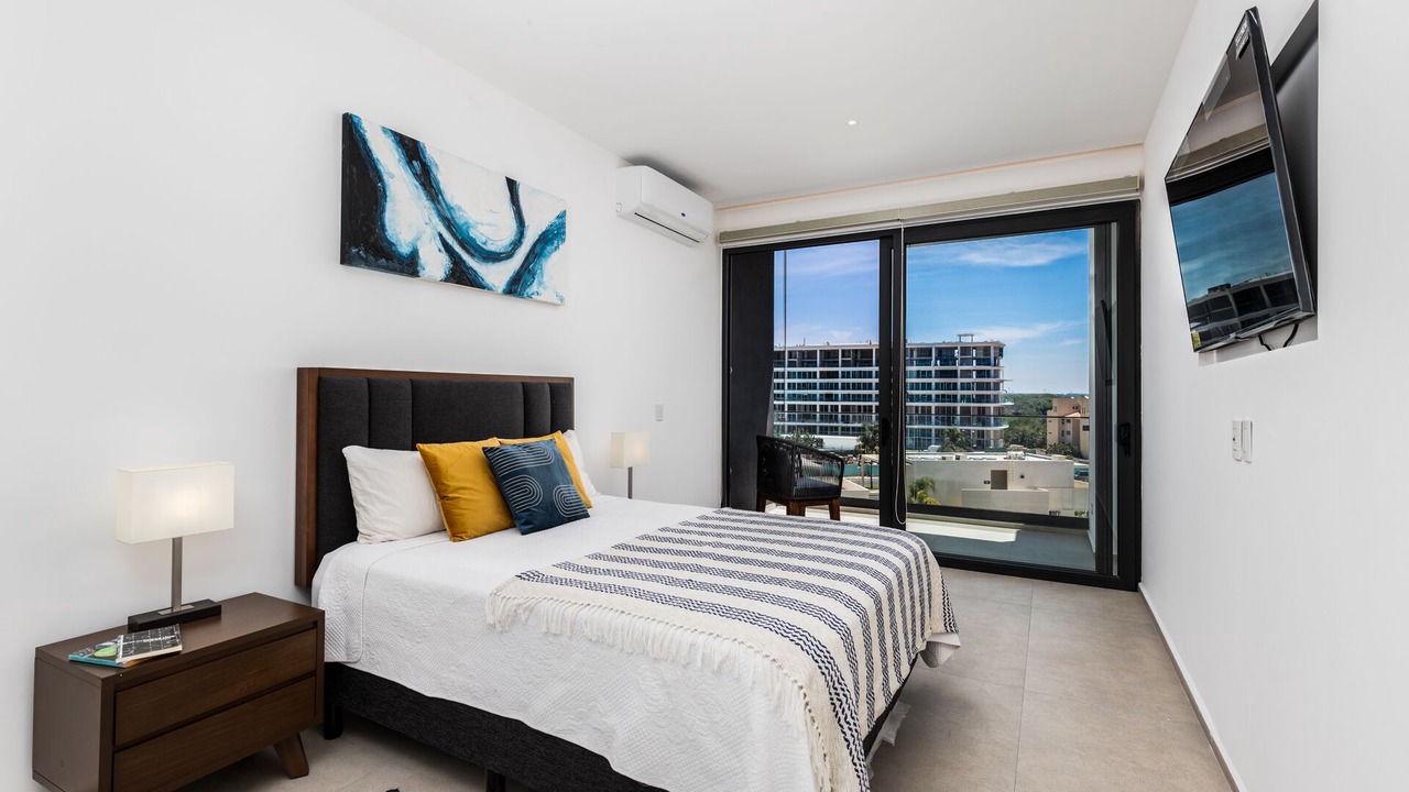 Photo of Bedroom in Flamingos