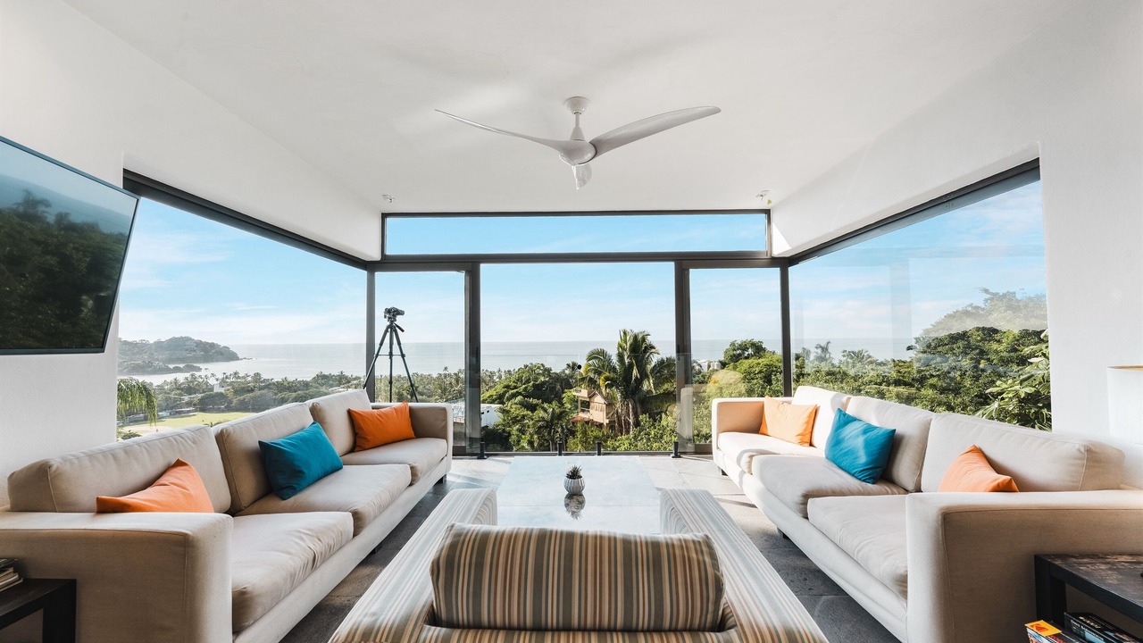 Photo of Livingroom in North End
