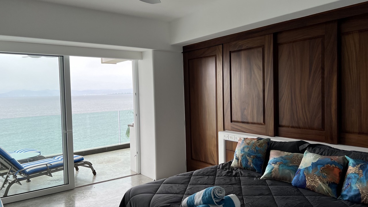 Photo of Bedroom in South Shore Hotel Area