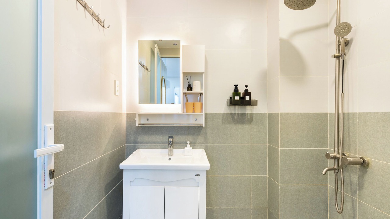 Photo of Bathroom in Downtown Ho Chi Minh City