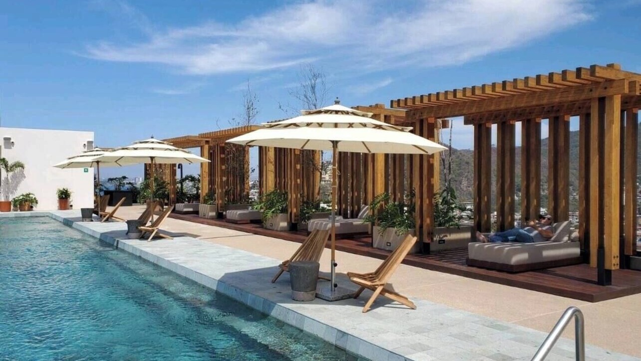 Photo of Outdoor in Romantic Zone