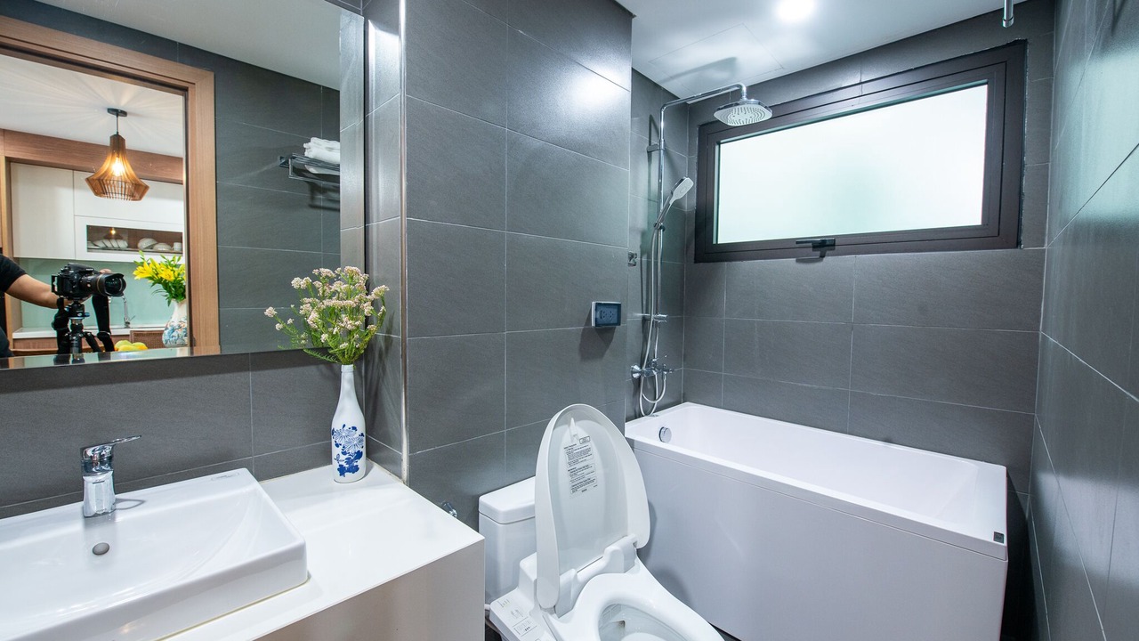 Photo of Bathroom in Ba Dinh