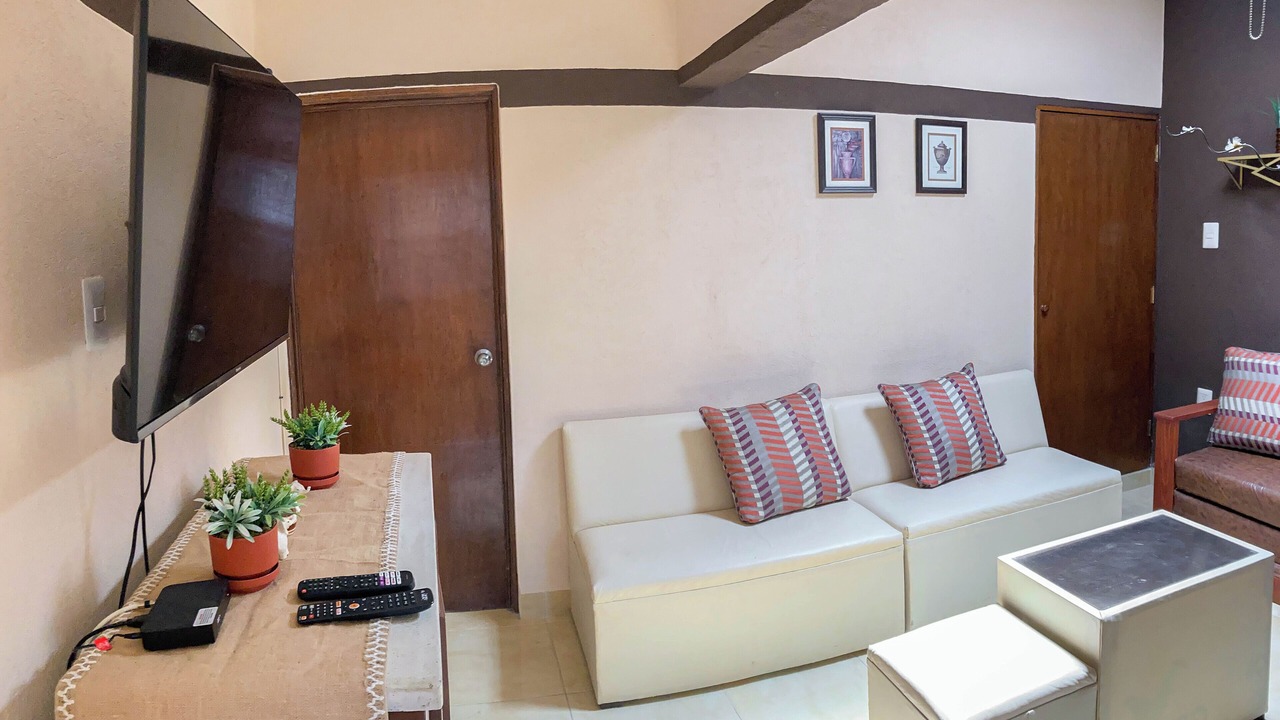 Photo of Livingroom in Los Faroles