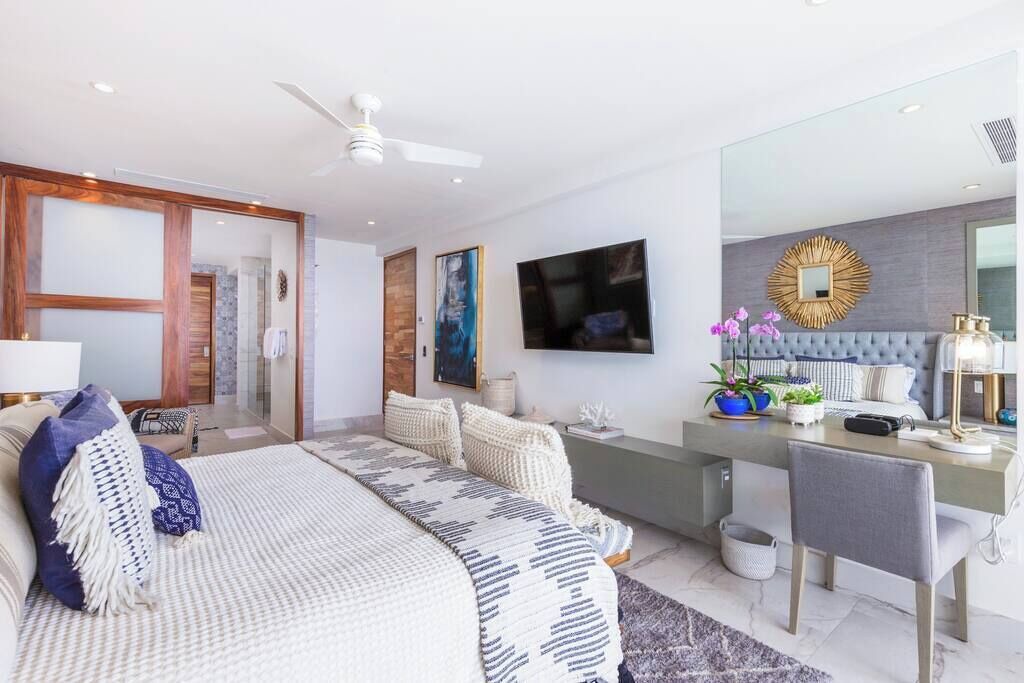 Photo of Bedroom in South Shore Hotel Area