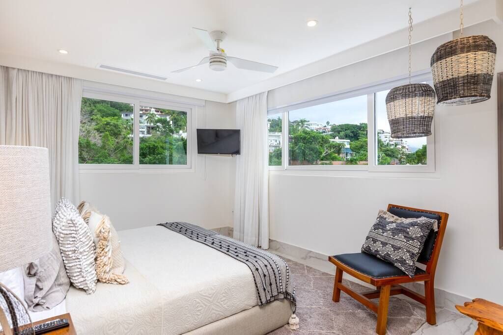 Photo of Bedroom in South Shore Hotel Area
