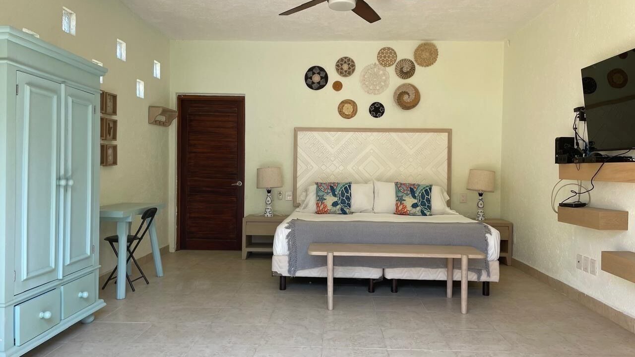 Photo of Bedroom in Zihuatanejo