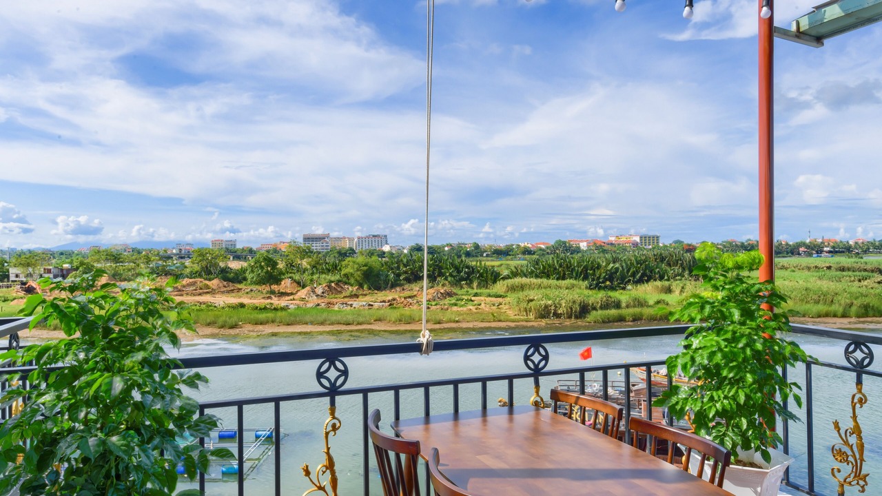 Photo of Outdoor in Cam Kim