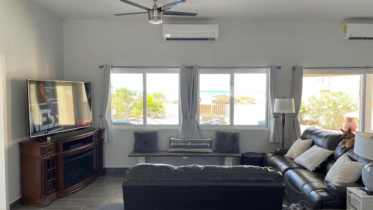 Photo of Livingroom in Laguna Shores
