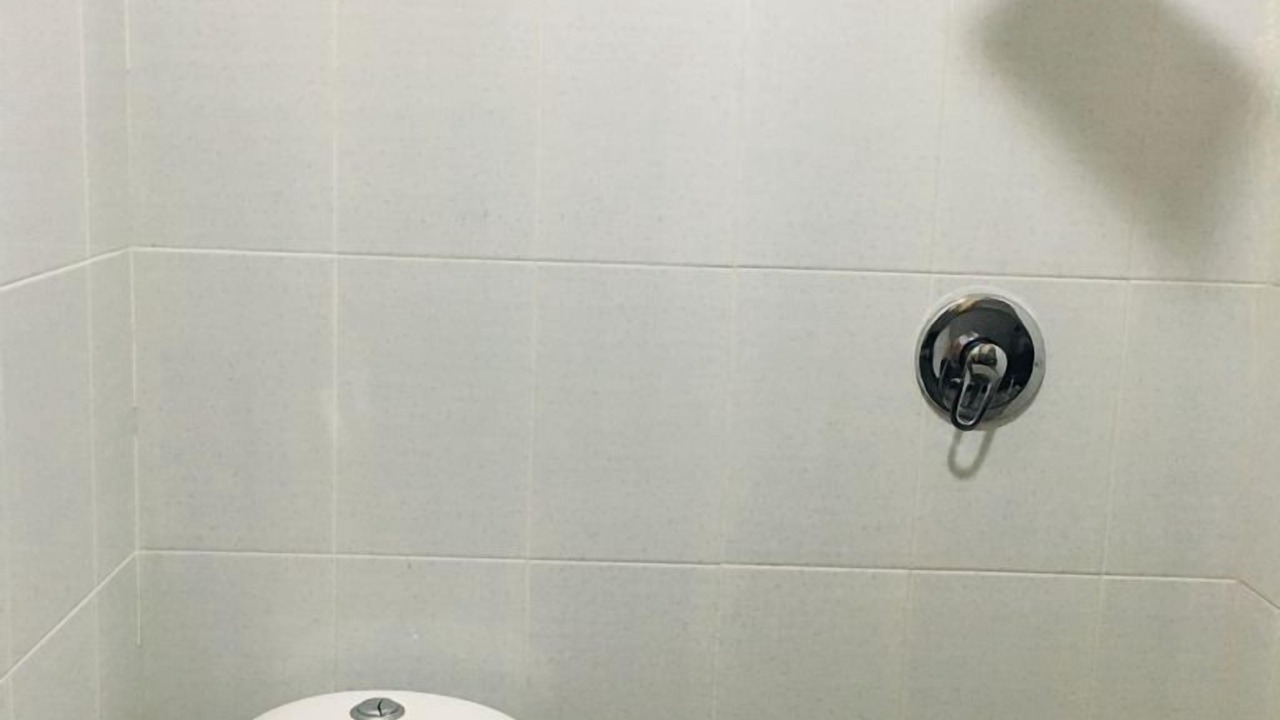 Photo of Bathroom in R