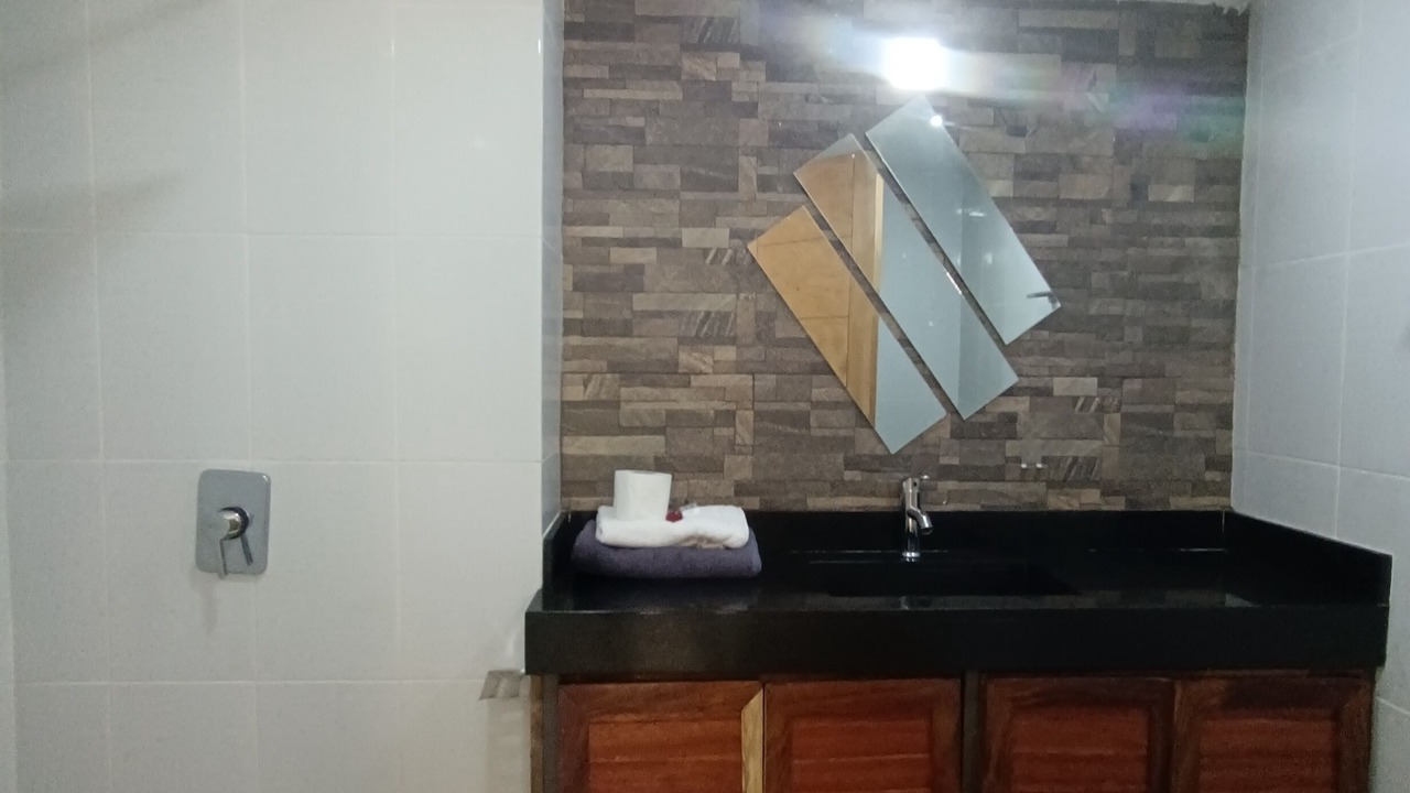 Photo of Bathroom in R
