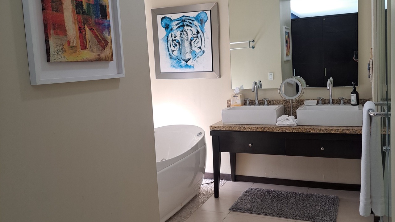 Photo of Bathroom in North Hotel Zone