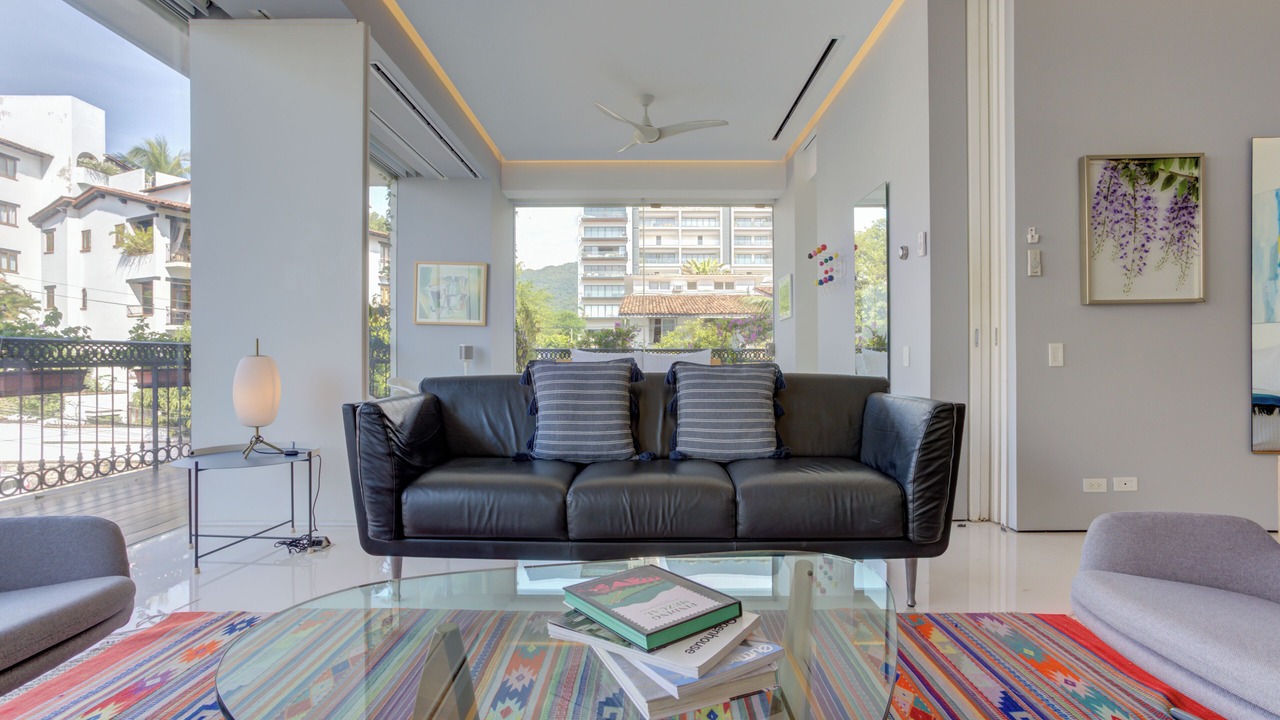 Photo of Livingroom in Romantic Zone