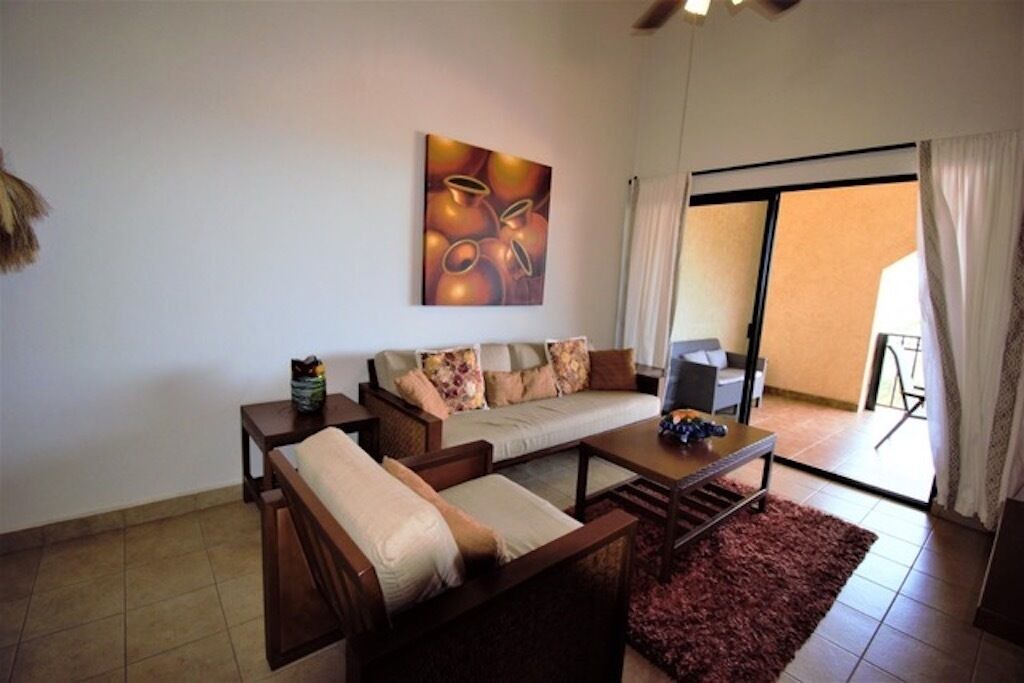 Photo of Livingroom in L