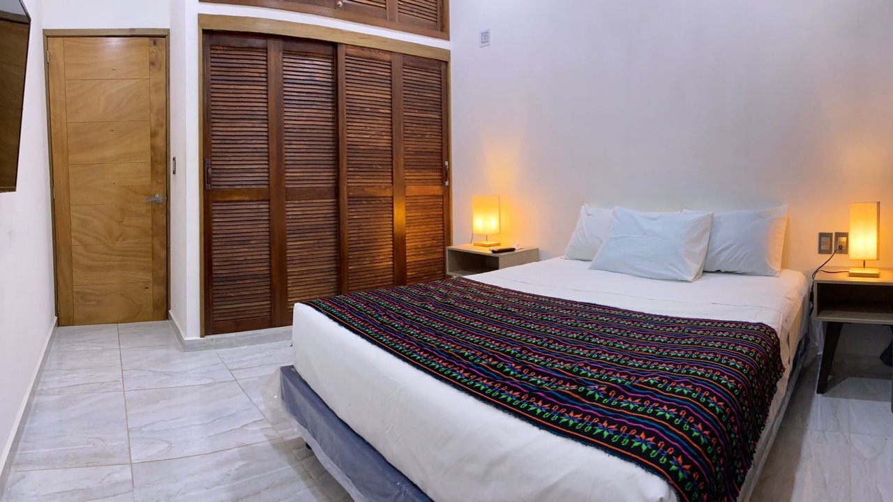 Photo of Bedroom in R