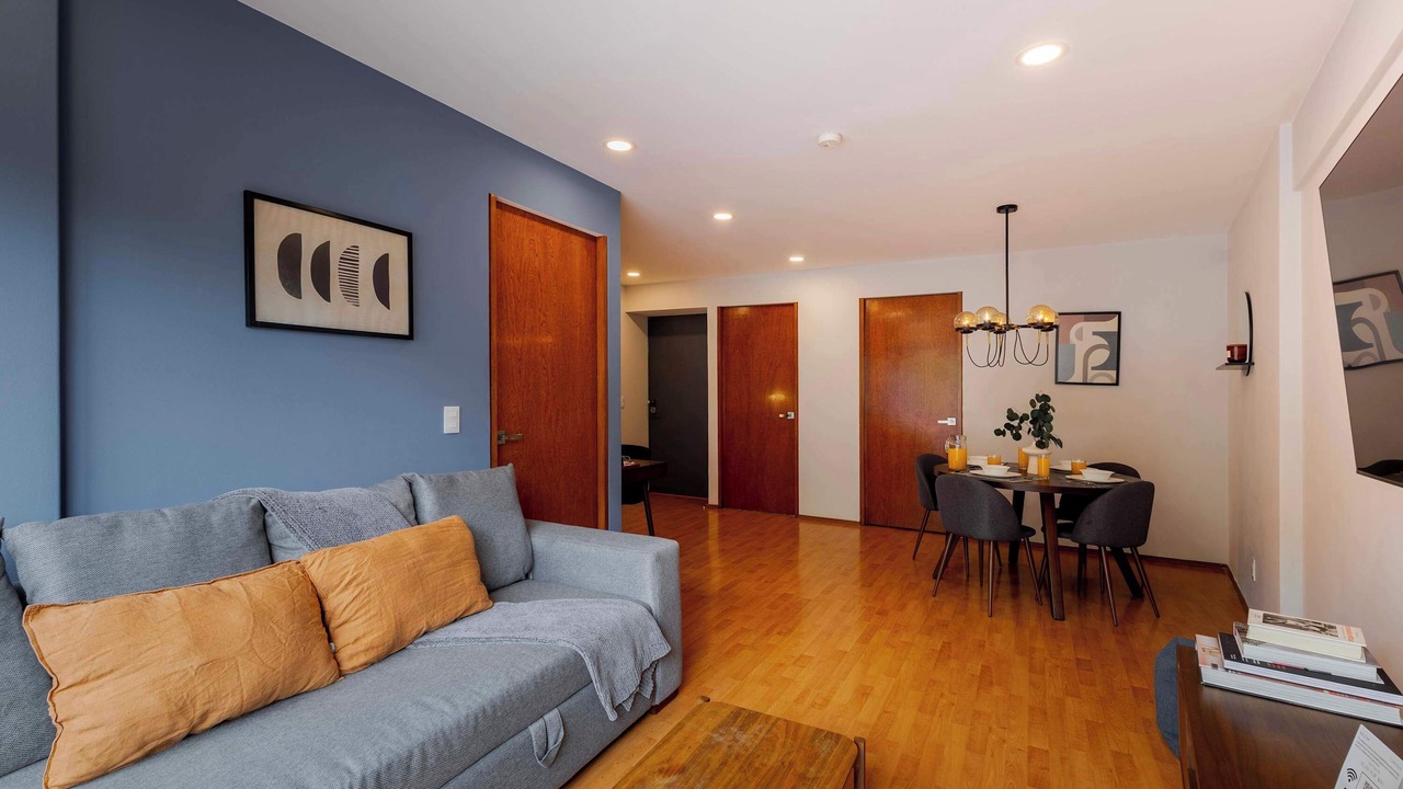 Photo of Livingroom in Anahuac