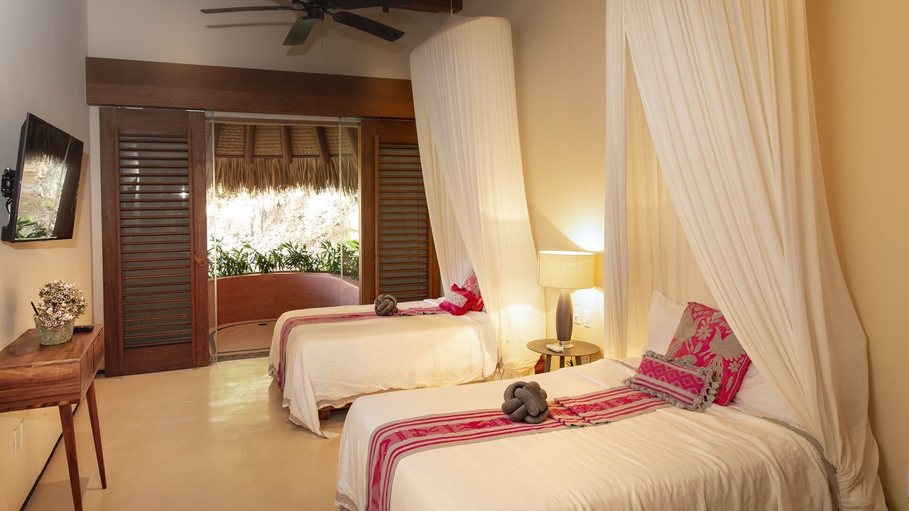 Photo of Bedroom in Zihuatanejo