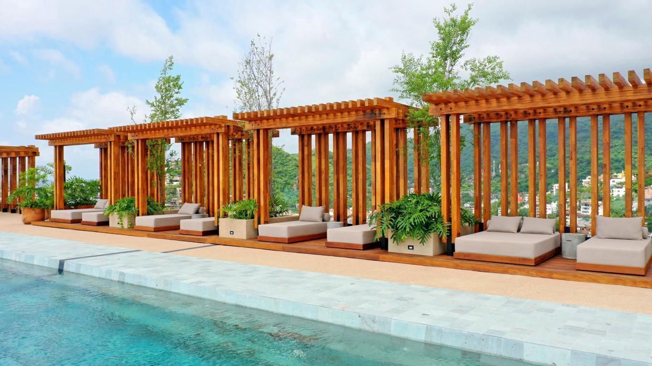 Photo of Outdoor in Romantic Zone
